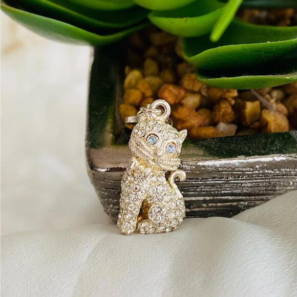 .925 Stamp Cat-Shaped Pendant Charm with Crystal Accents - Picture 1 of 5